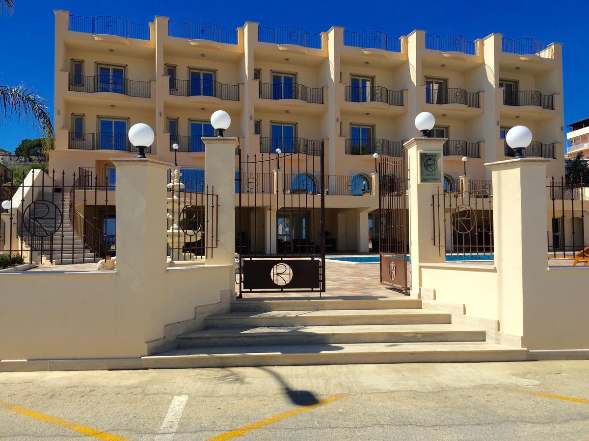 Hotel Riviera Palace Porto Empedocle Exterior foto